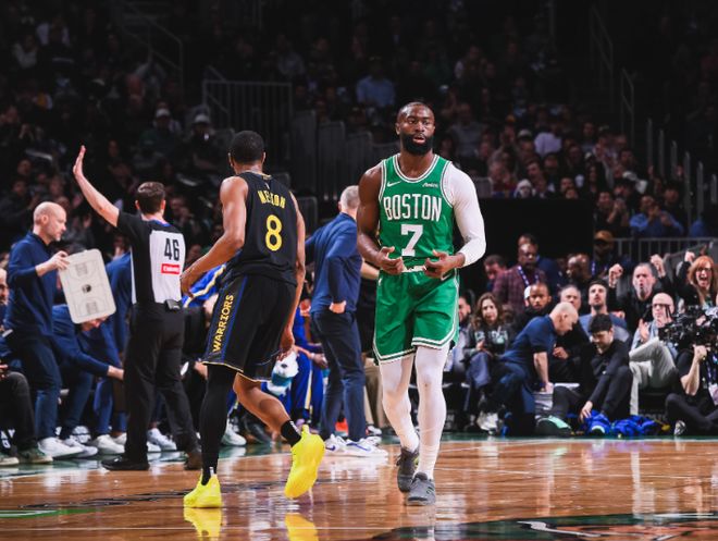 凯尔特人双探花统治赛场 勇士残阵不敌绿军