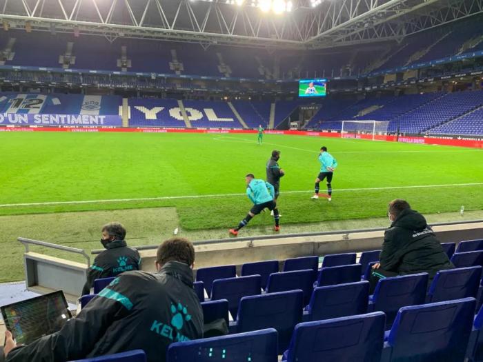 武磊伤愈复出重返赛场 西班牙疫情下足球热情不