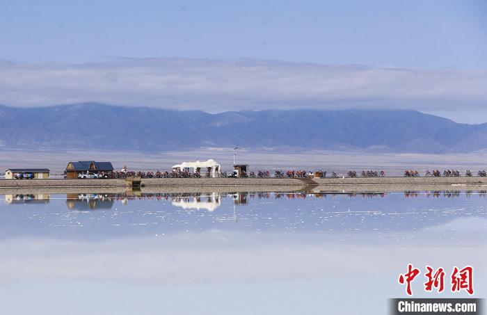 百余名车手历经8天1488公里鏖战 环青海湖国际公