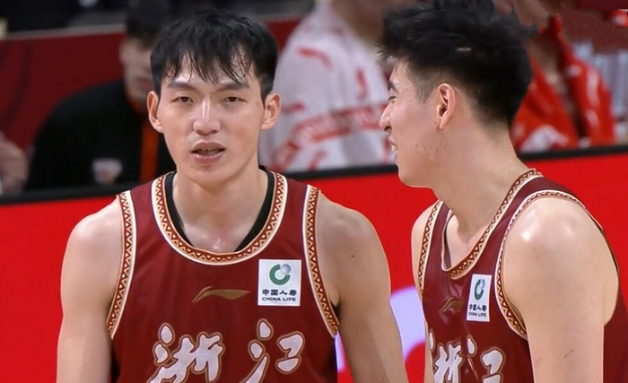 江苏男篮主场迎战浙江男篮 达卡里·约翰逊助浙